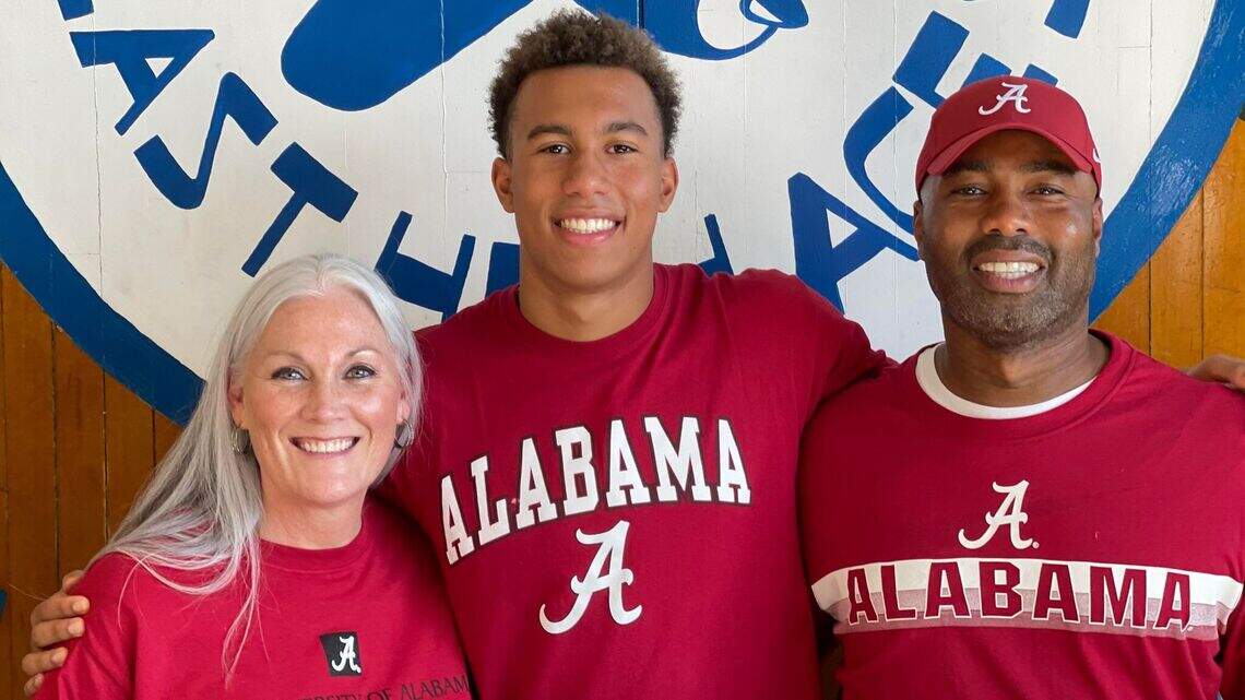 Wichita swimmer Drayden Bell punches his ticket to 2024 U.S. Olympic Team Trials