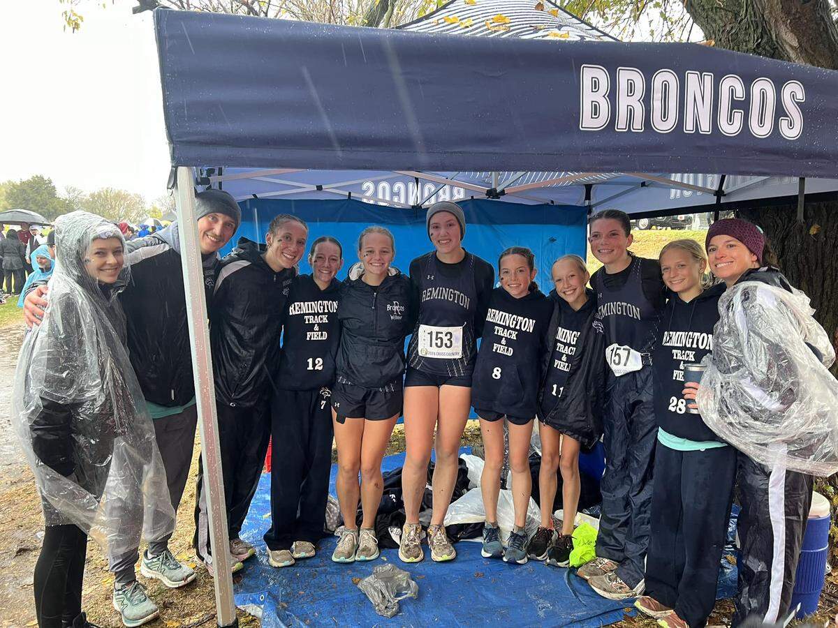 The Remington girls cross country team won the Class 2A team championship on Saturday.