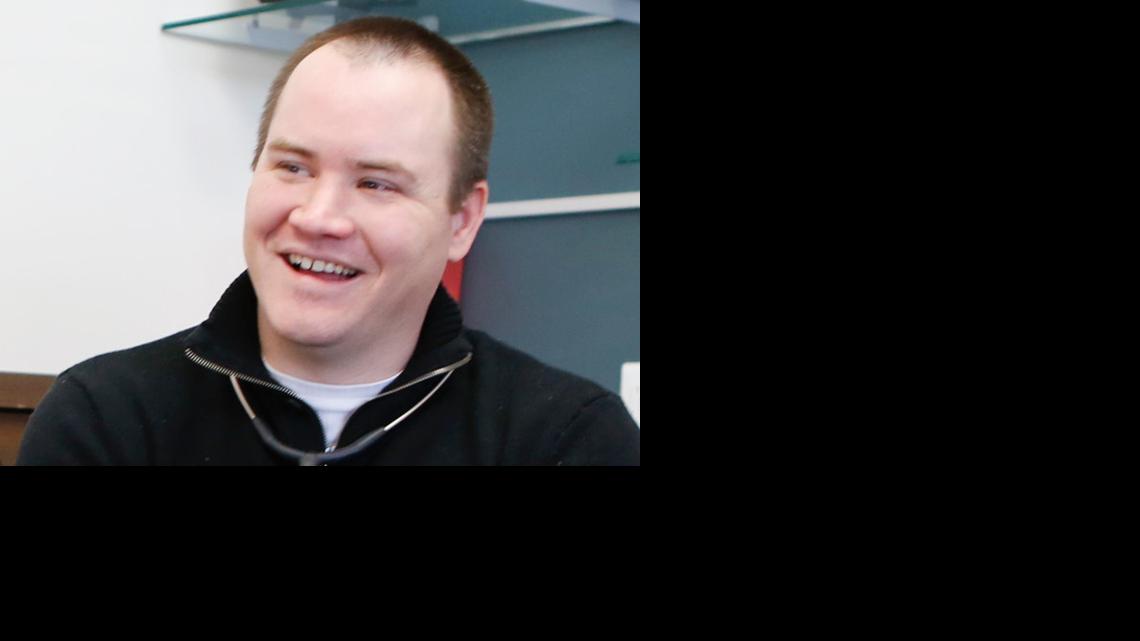 Josh Umbehr, physician-owner of Atlas MD, is running for Kansas lieutenant governor, campaigning as the running mate of his father, Keen Umbehr, the Libertarian gubernatorial candidate. 

