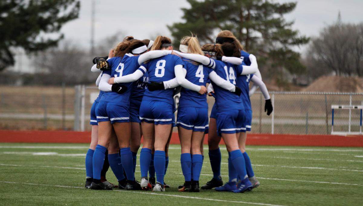 Kapaun girls soccer team