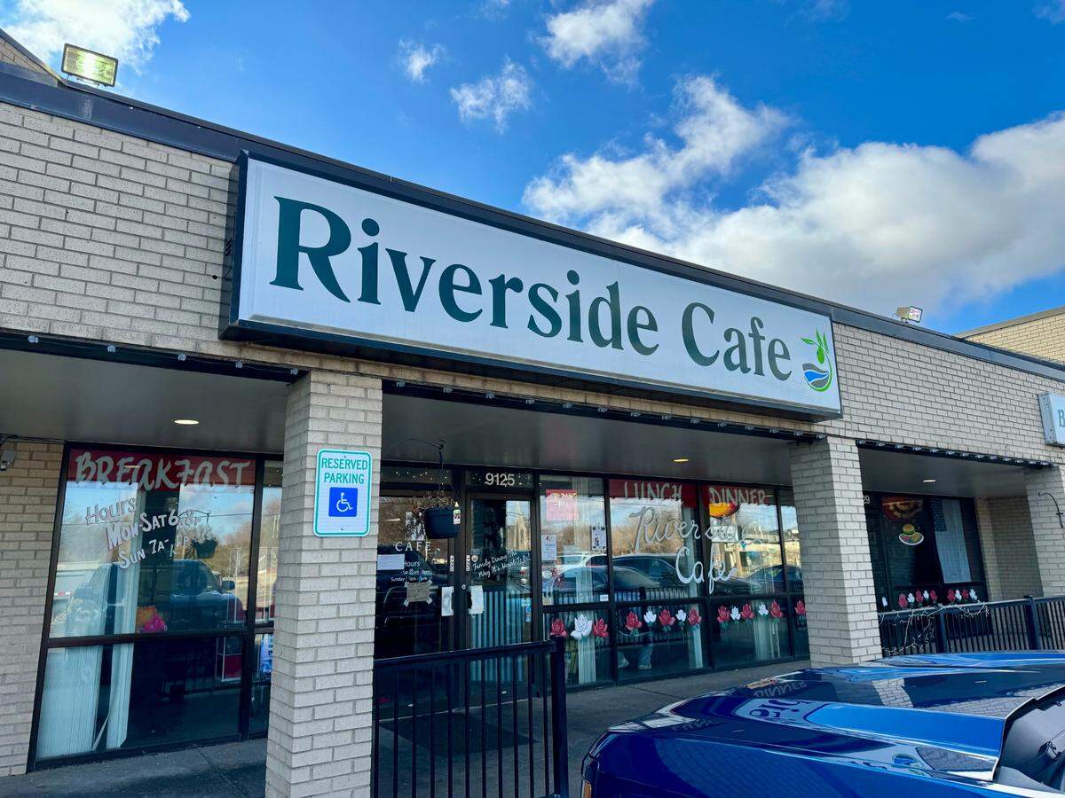 Raul and Melissa Velasquez bought the West Central Riverside Cafe a year ago, and on Jan. 1, they’ll also take over ownership of the original Riverside Cafe from longtime owner Paul Cohlmia.