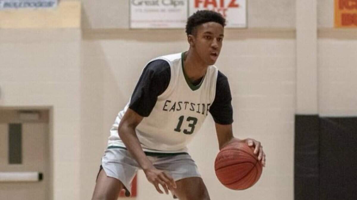 Chauncey Wiggins, the son of former Shocker Michael Wiggins, was offered a scholarship by Wichita State for the class of 2022.