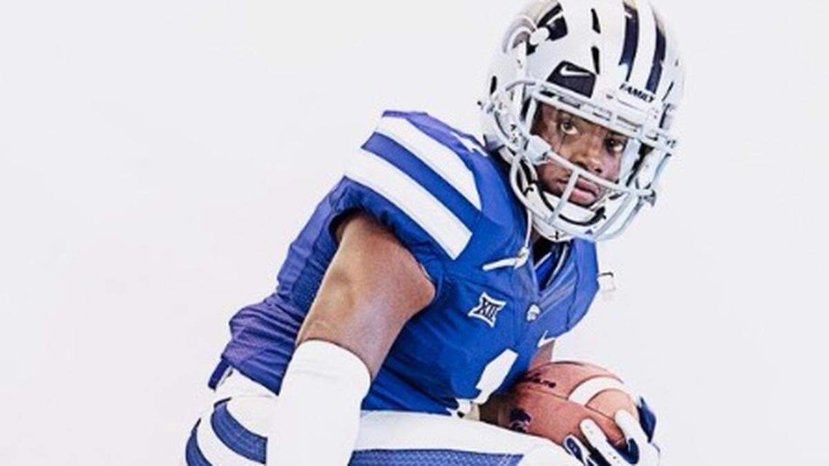 Velton Gardner poses for a picture on a K-State recruiting visit