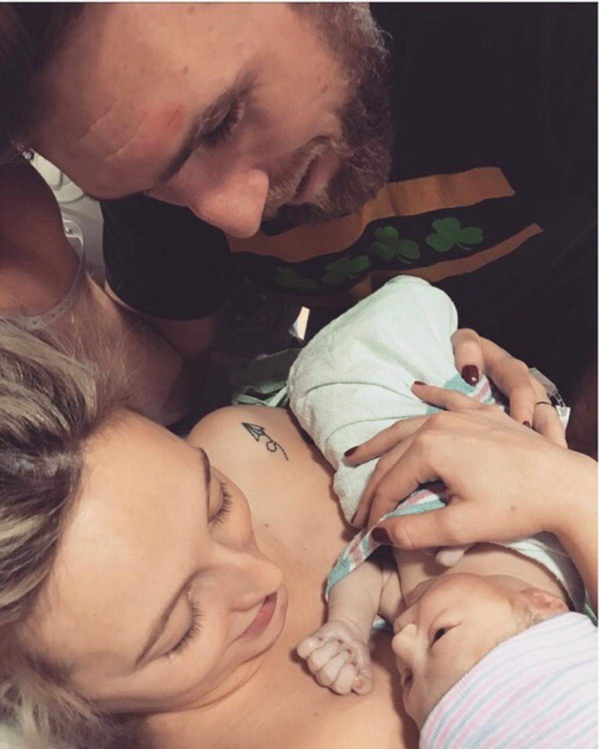 Pierre-Cedric Labrie and his girlfriend, Jana Pieuze-Roy, welcomed their first child, Lionel, into the world on December 31, 2017 with a hockey assist from an opponent.