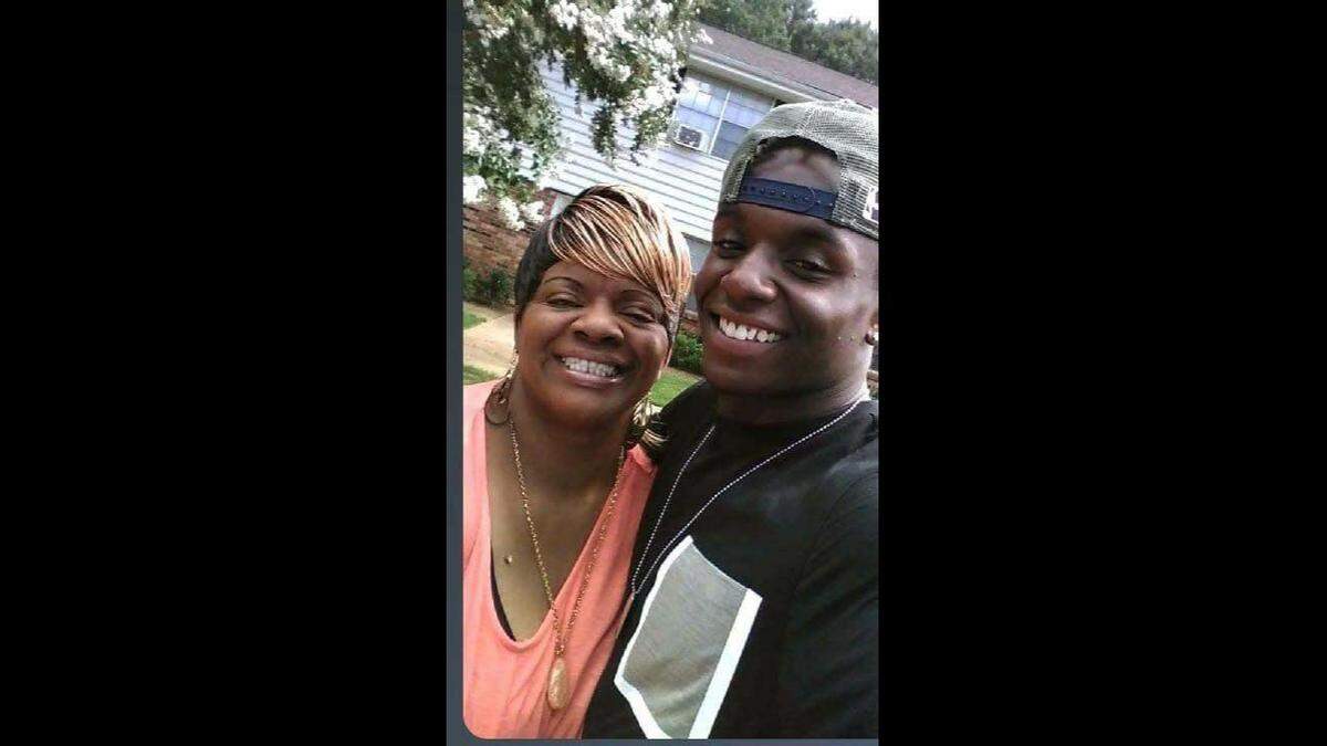 Zachary Miller poses for a photo with his mother, Doretha Miller. The 34-year-old Wichita man was killed at a bar on Nov. 10.