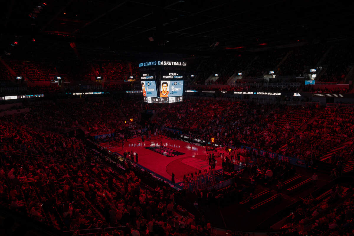 Introductions of Gonzaga and Georgia in the first round of the 2025 NCAA Division I Men’s Basketball Championship.