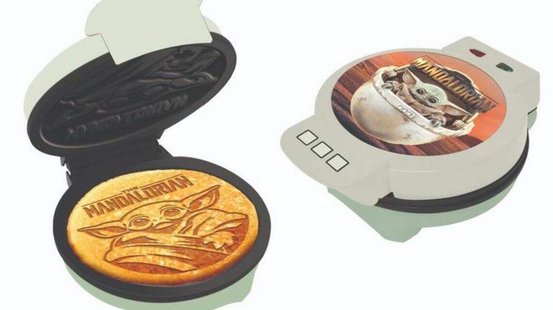 10 gift ideas for the movie buffs on your holiday shopping list