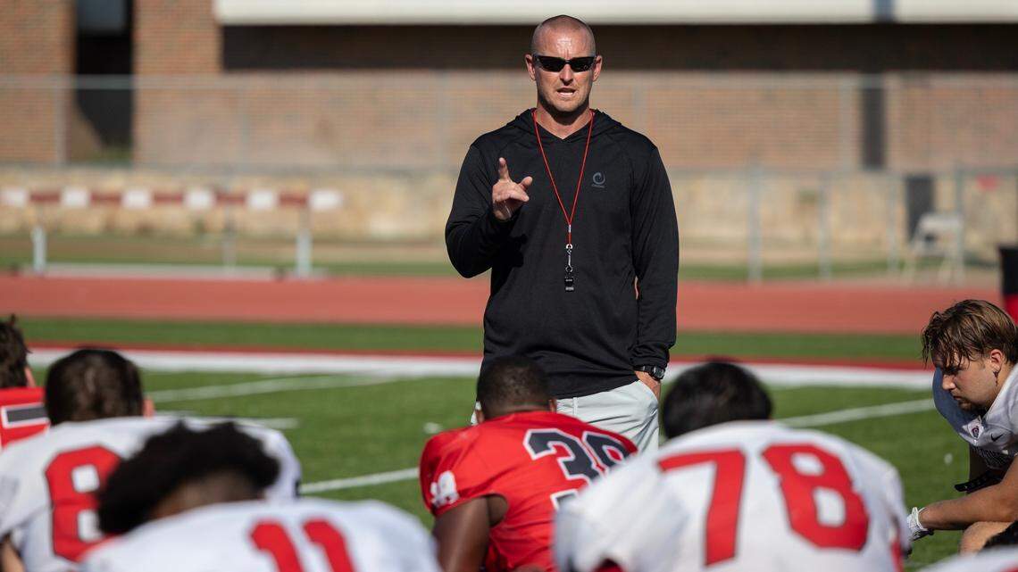From 1-9 to first NAIA playoff win: New coach leads Friends football to record season