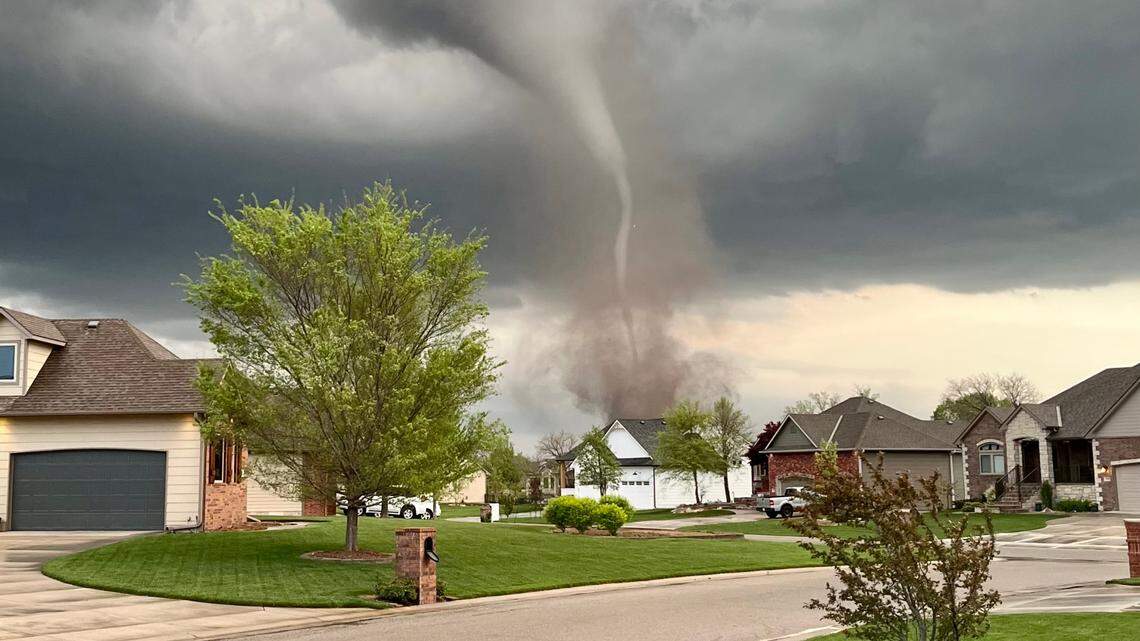 The most photographed tornado in history? Army of cellphone journalists documented storm