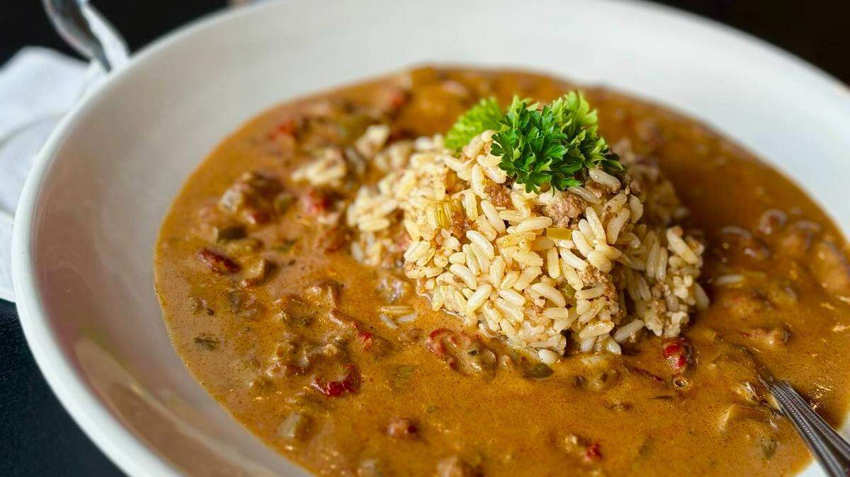 Todd’s Creole Kitchen, the reinvented and relocated version of Todd Brian’s Brick Street Cafe & Tavern, will serve Cajun and American fare as well as seafood dishes, its owner says.