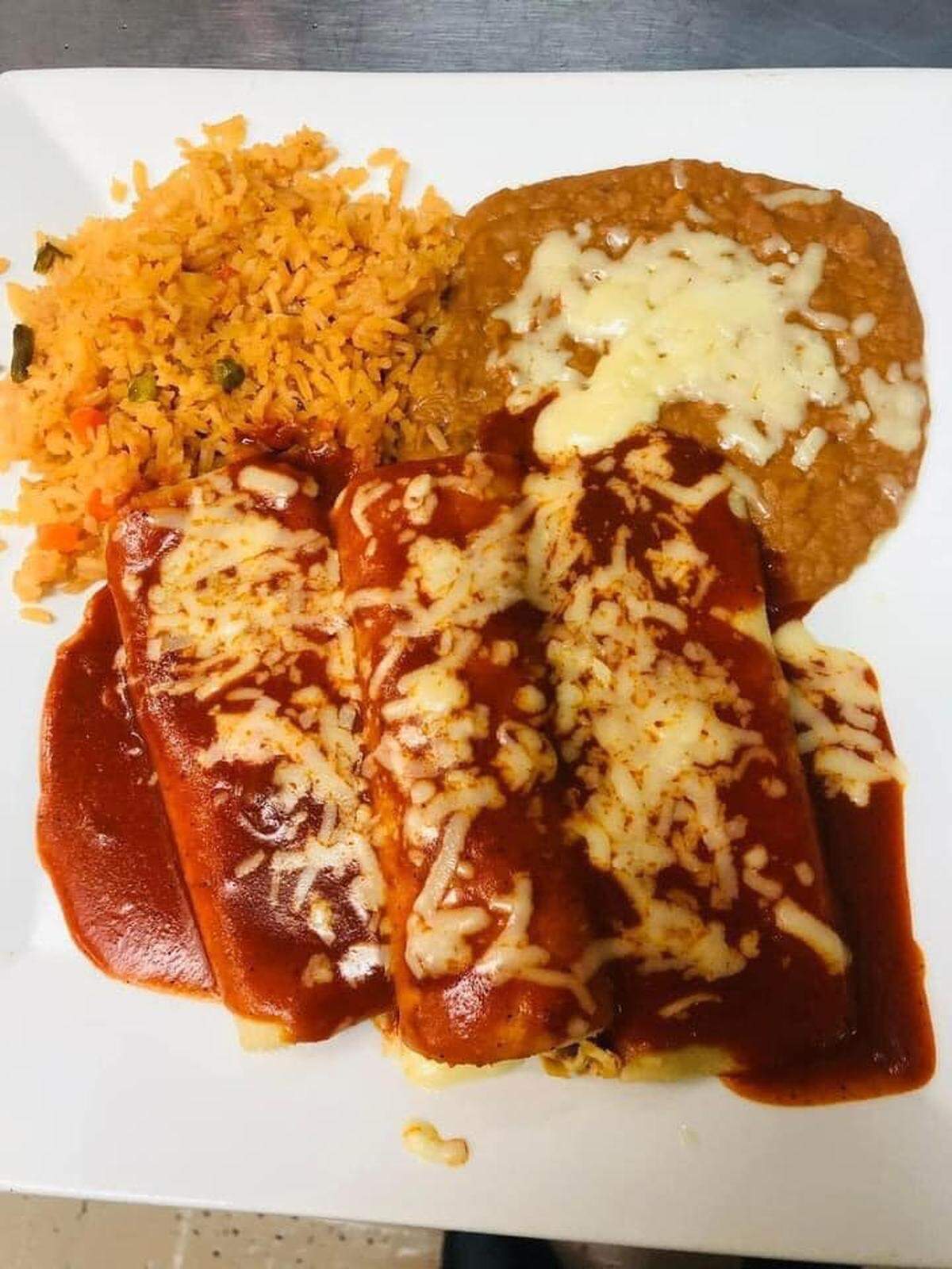 Los Compas opened as Los Cunados in July 2021 serving a menu filled with traditional Mexican fare.