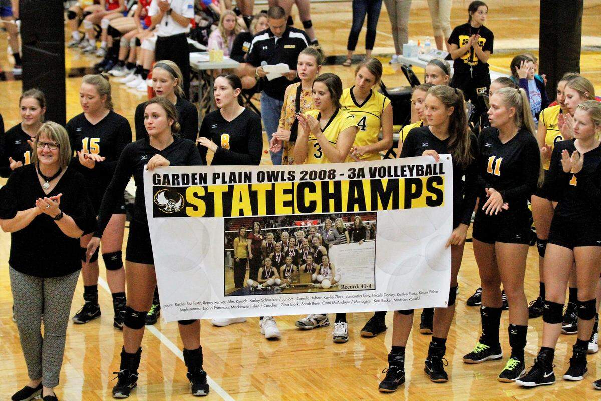 Garden Plain’s 2018 volleyball team celebrates the 2008 state championship team. (Sept. 13, 2018)