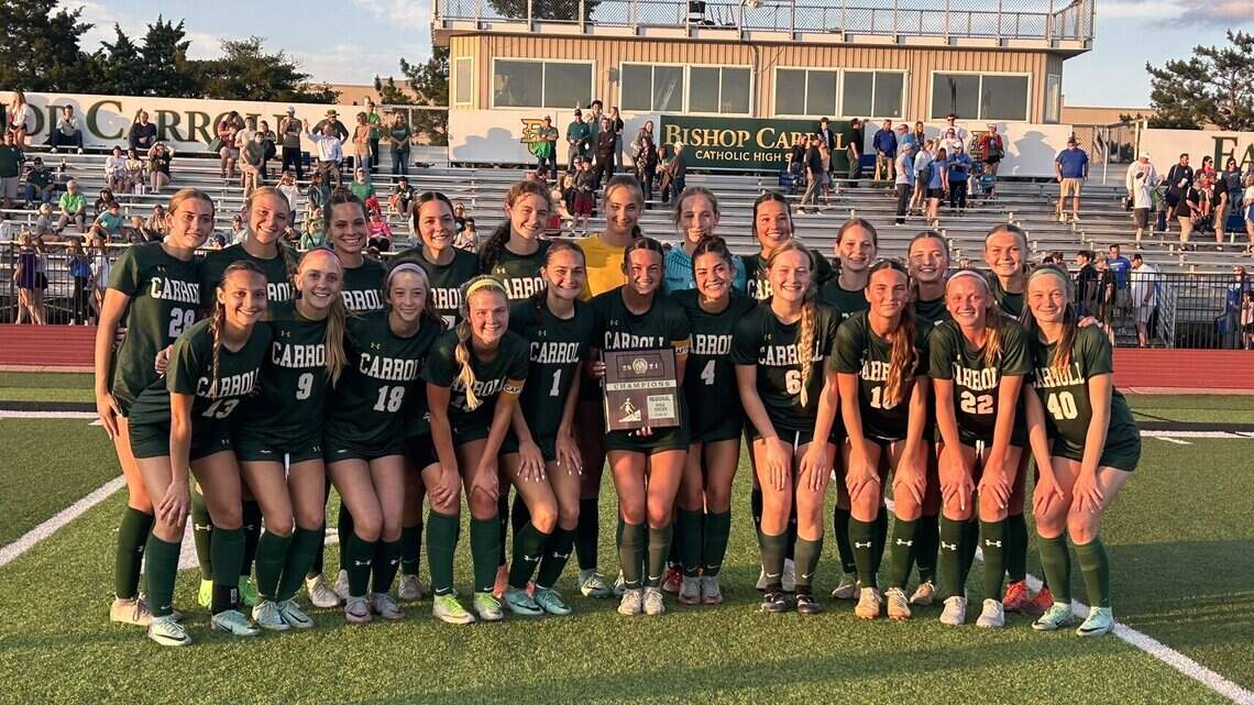 Veterans mix with youth to lead Bishop Carroll girls soccer back to 5A quarters