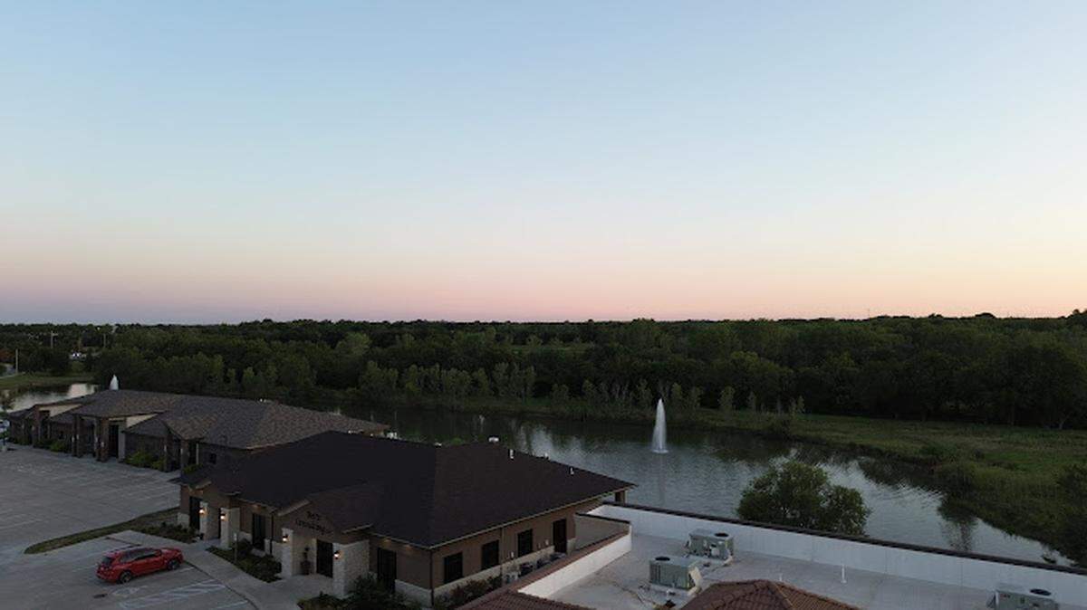 Dentist Ranjit Ghanta of Maple Park Dentistry is looking for a tenant to lease almost 2,000 square feet next to his office near 119th and Maple. “It is a beautiful space overlooking a beautiful lake,” he said. “You can’t beat the views outside of the building.”