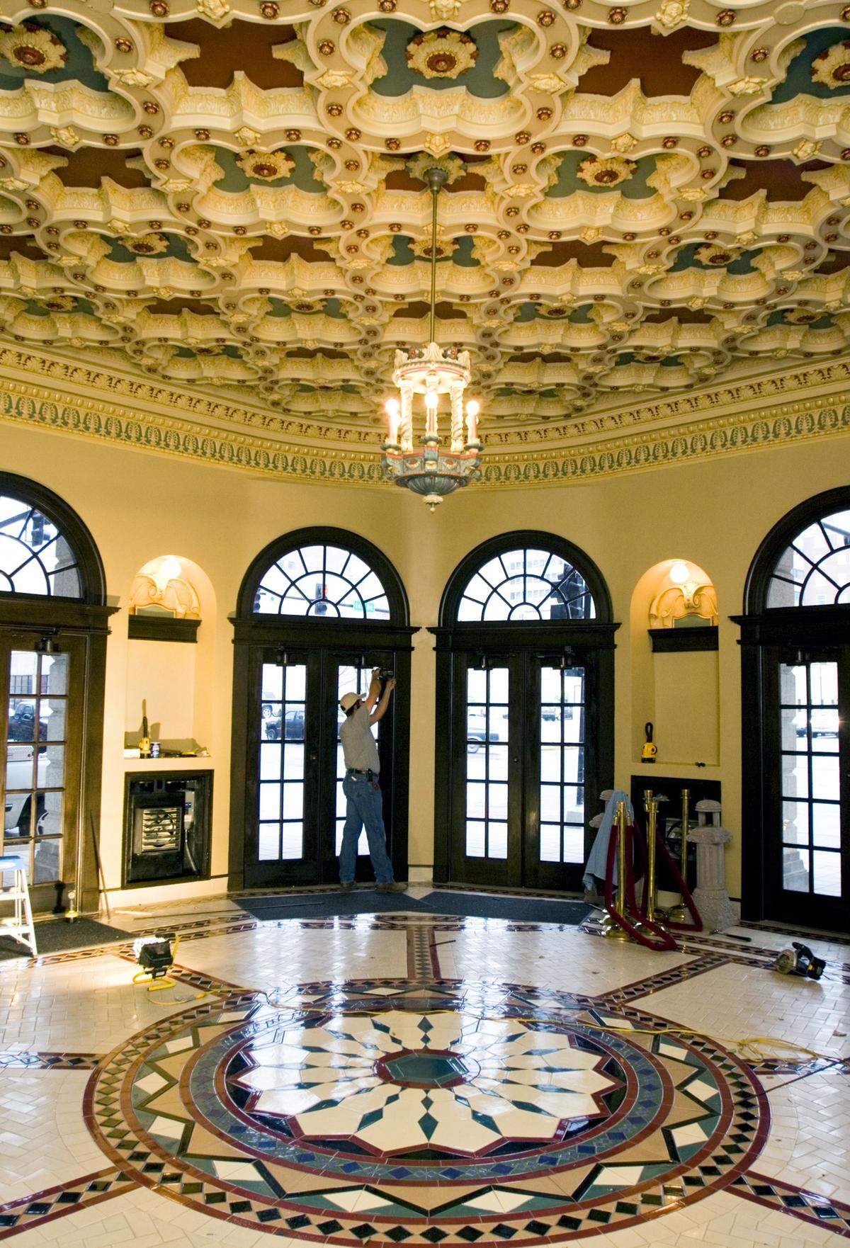 The Orpheum’s vestibule and concession stand areas were restored in 2007.