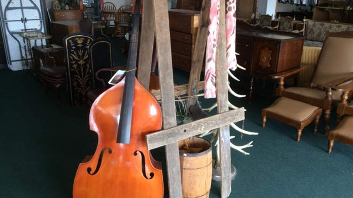 Little Bull Auction is auctioning the contents of Shane's House of Vintage, 40 Winks Oak Merchant and the building that 40 Winks has been in for years.