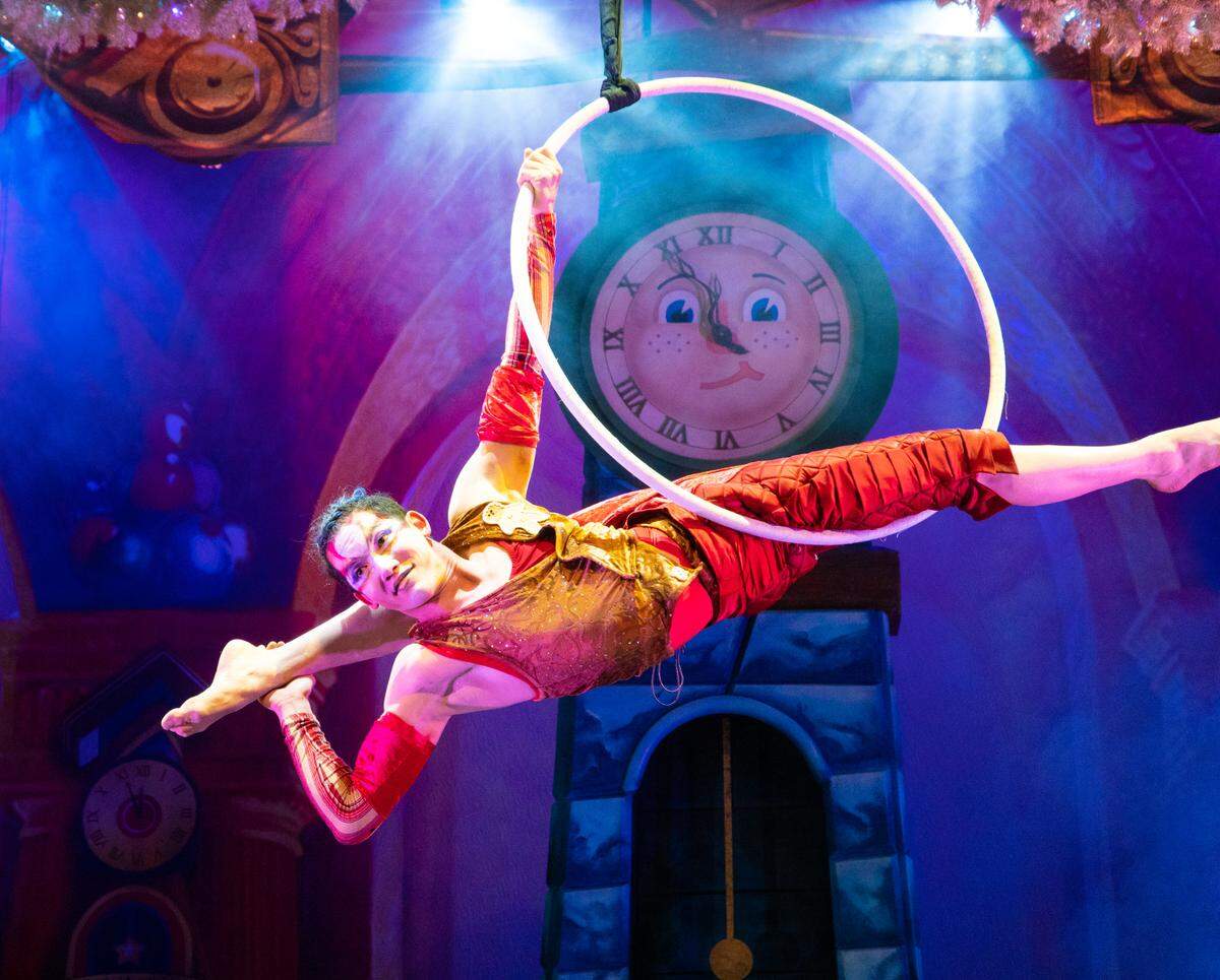 Amazing acrobatics are plentiful during the show.