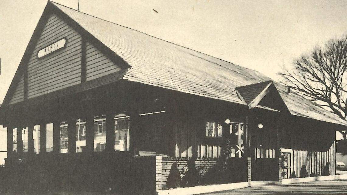 The first Casey Jones Junction restaurant opened in 1968 in a brand new building on East Douglas that today houses Harry’s Uptown.