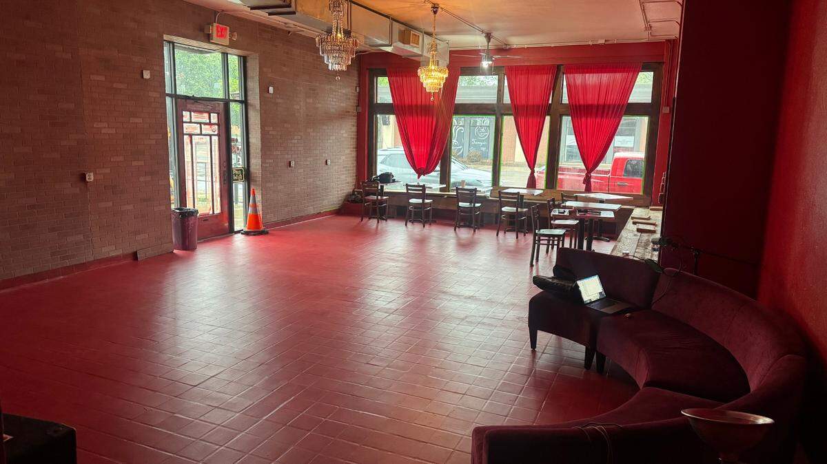 There’s going to be a jazz-lounge vibe in the evenings at the new Love & Co. Kitchen & Cocktails, but the business will feel more like a coffee shop during the day.