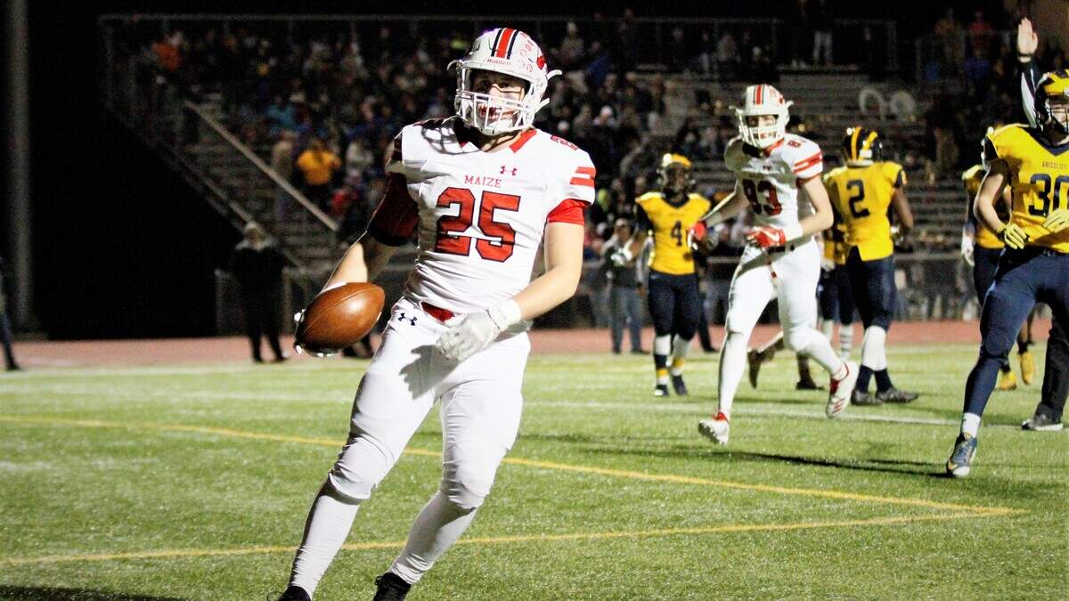Maize junior running back Caden Cox strolls in for one of his four touchdowns during the Eagles’ state semifinal against Wichita Northwest on Friday. (Nov. 16, 2018)