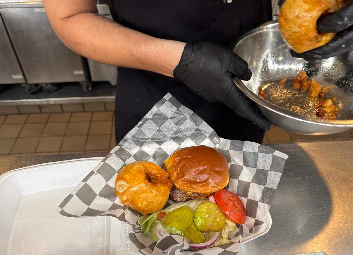 Jumbo Beef & Brew’s smash burgers and onion rings are among the offerings at the new Plentibloom Market & Cafe, which opens to the public on Monday.