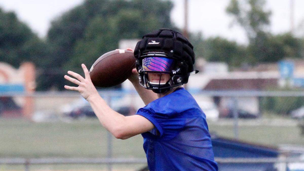 Reagan Jones was the starting quarterback at Andover Central in 2017 before transferring to Northwest for the 2018 season.