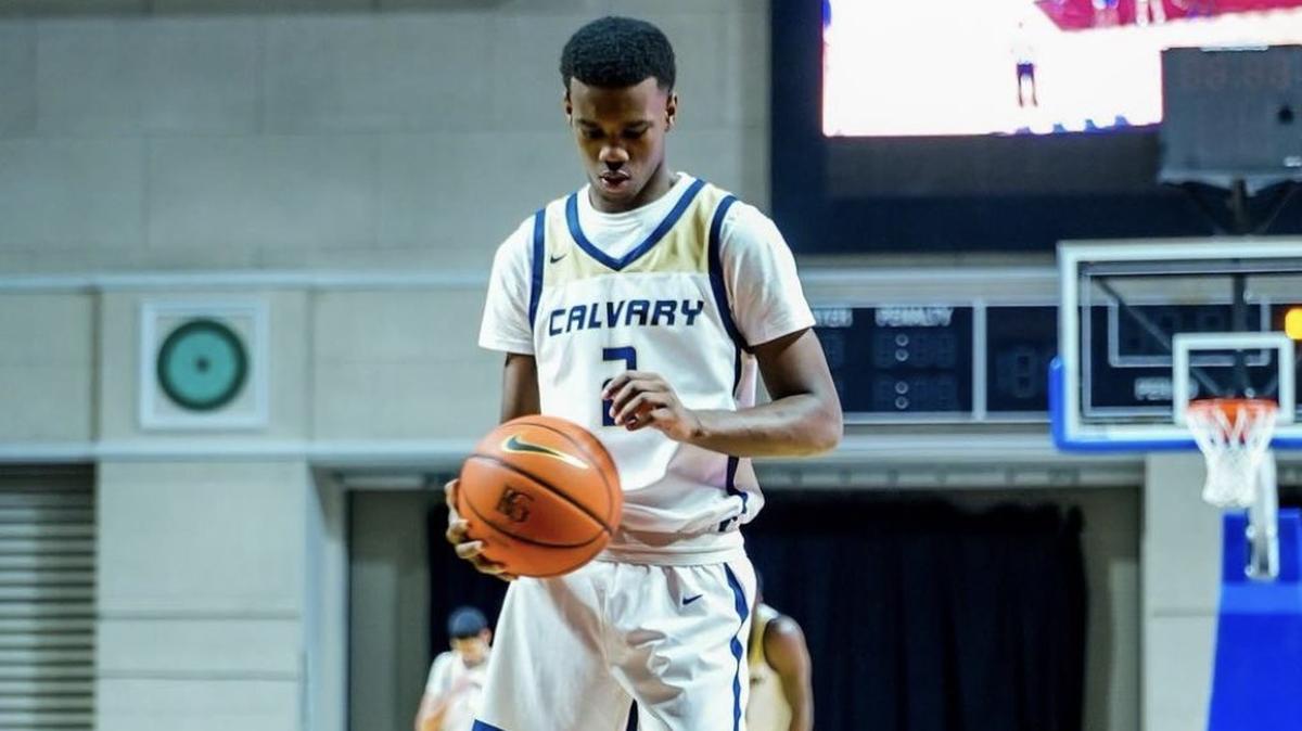 Calvary Christian senior Jaylen Curry, one of the nation’s top unsigned seniors in the class of 2023, will take an official visit to Wichita State for Sunday’s game against SMU.