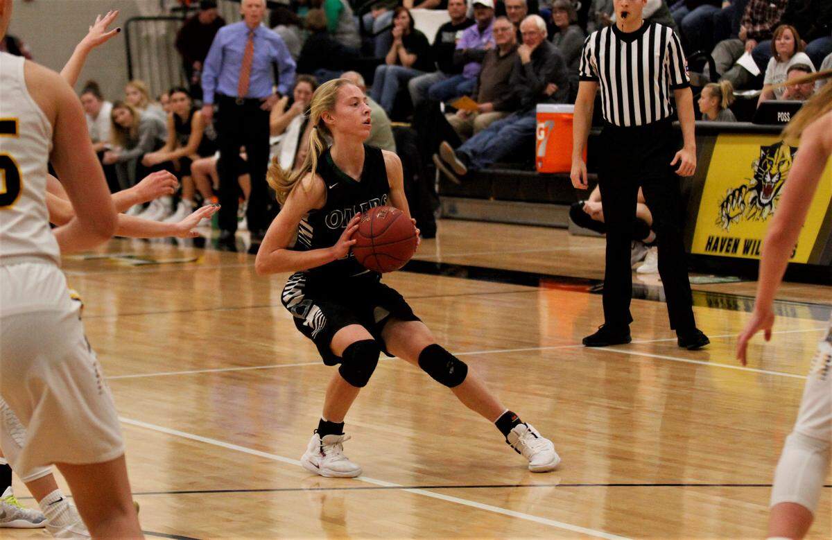 Central Plains’ Emily Ryan scored 34 in three quarters in the Oilers win at Haven on Friday night. (Dec. 14, 2018)