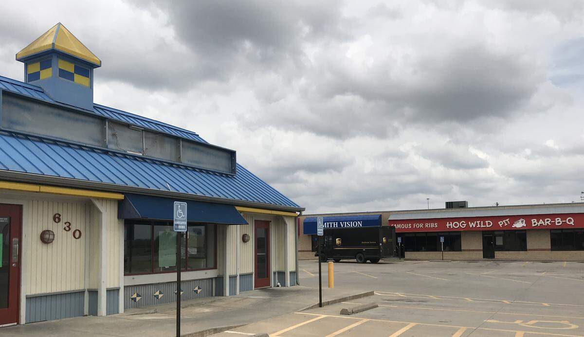 The Long John Silver's at 47th Street South and Emporia closed three weeks ago. But Hog Wild, its next-door neighbor, is moving in.