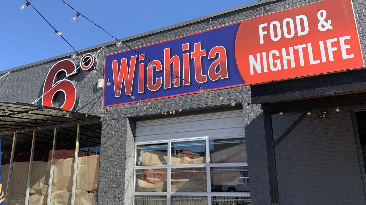 Six Degrees, a new Italian restaurant, dance club and hookah lounge, opens on Thursday.
