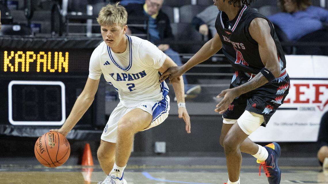 Kapaun boys advance in state basketball with defense spearheaded by Porter