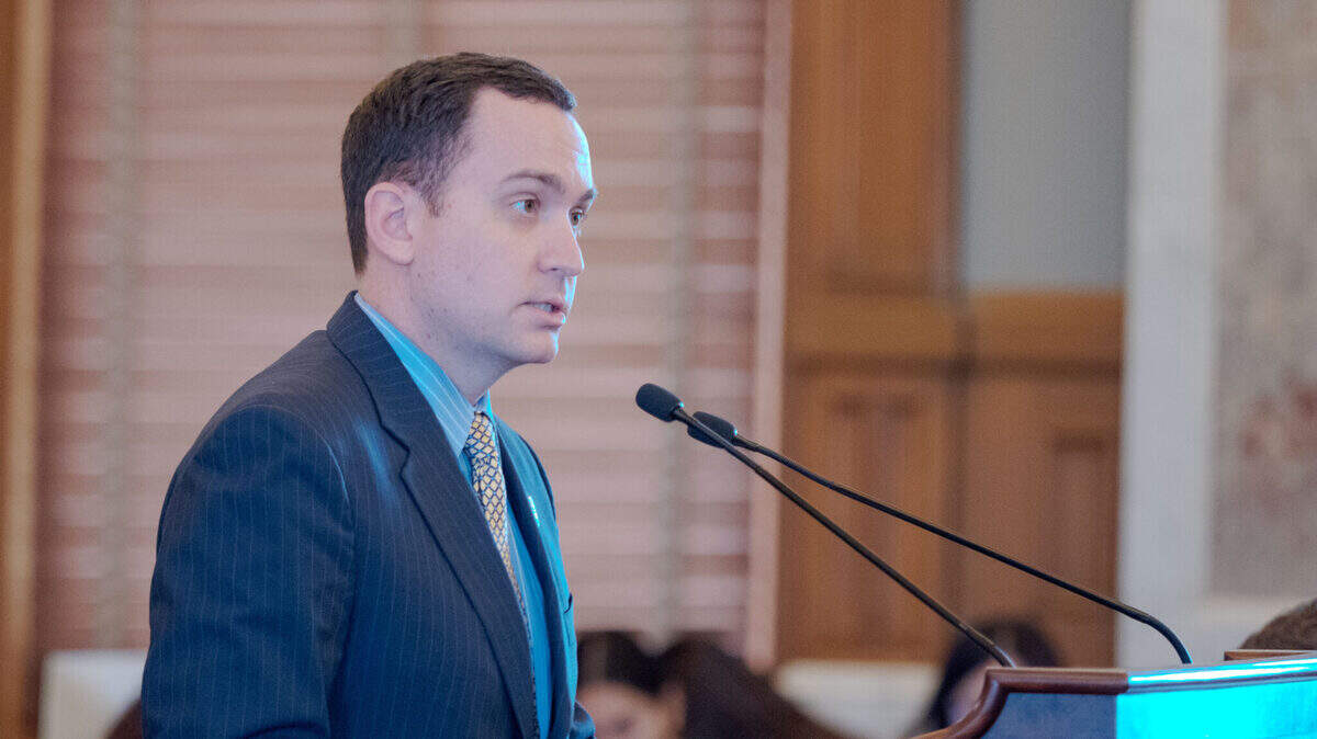 Kansas legislators override veto of their 4.4% pay raise | Wichita Eagle