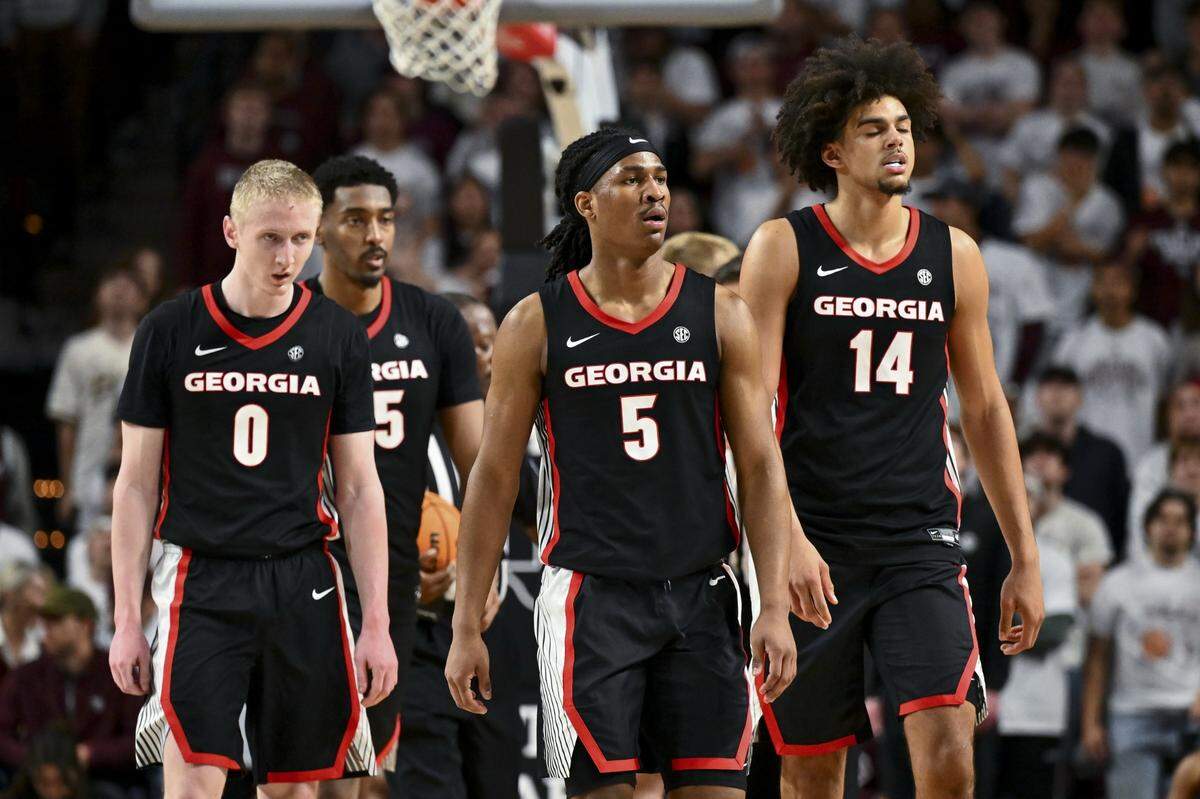Star freshman big man Asa Newell (No. 14) leads Georgia back to the NCAA Tournament for the first time in a decade. The Bulldogs will play in Wichita on Thursday.
