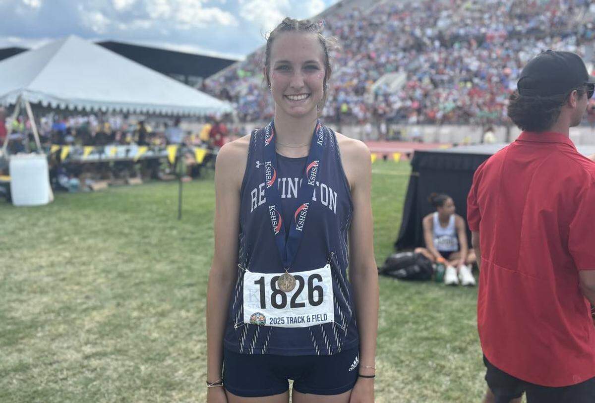 Remington’s Emily O’Brien won the Class 2A 100-meter hurdles race.