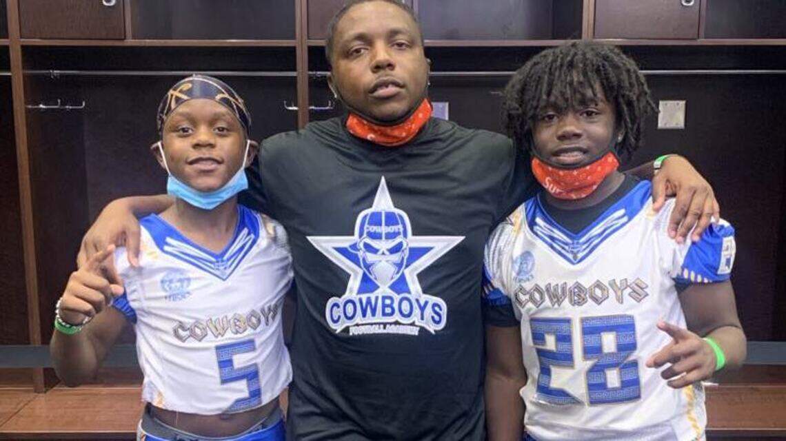 Childhood friends turned football stars square off in Derby-Wichita East playoff game