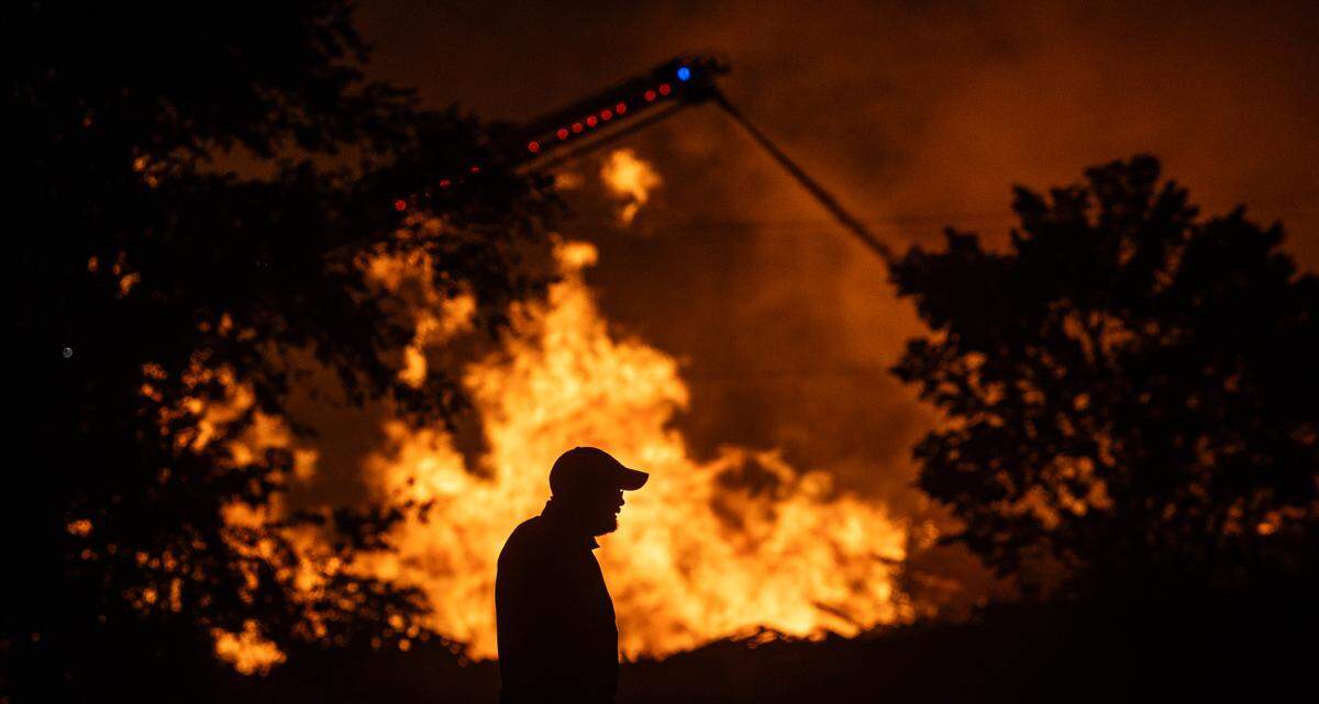 A large fire broke out at the Evergreen Recycle facility in Park City on Sunday evening.
