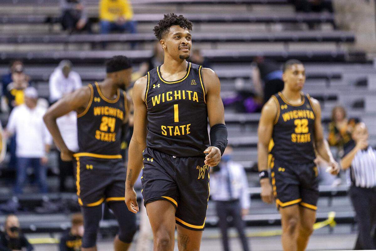 Former Wichita State star Tyson Etienne signed a 2-way contract with the Brooklyn Nets on Tuesday, taking one step closer to making his NBA debut.