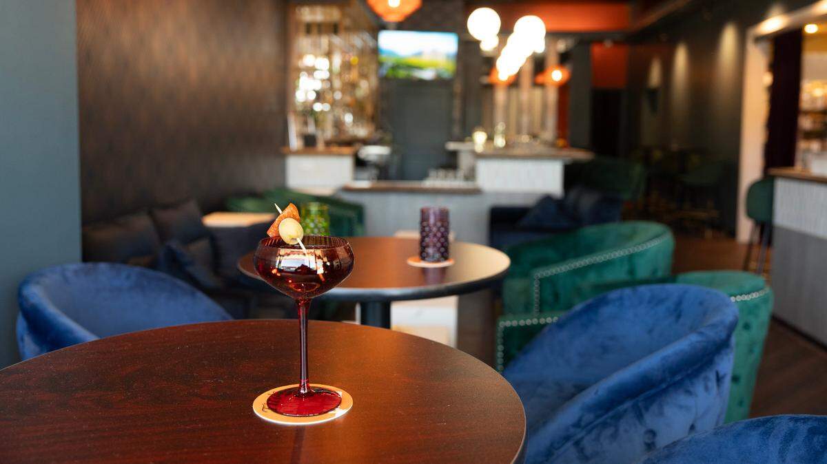 Oliver’s Lounge is meant to recreate a 1950s-era Las Vegas social club. It opens Tuesday in Wichita’s Lincoln Heights Village.