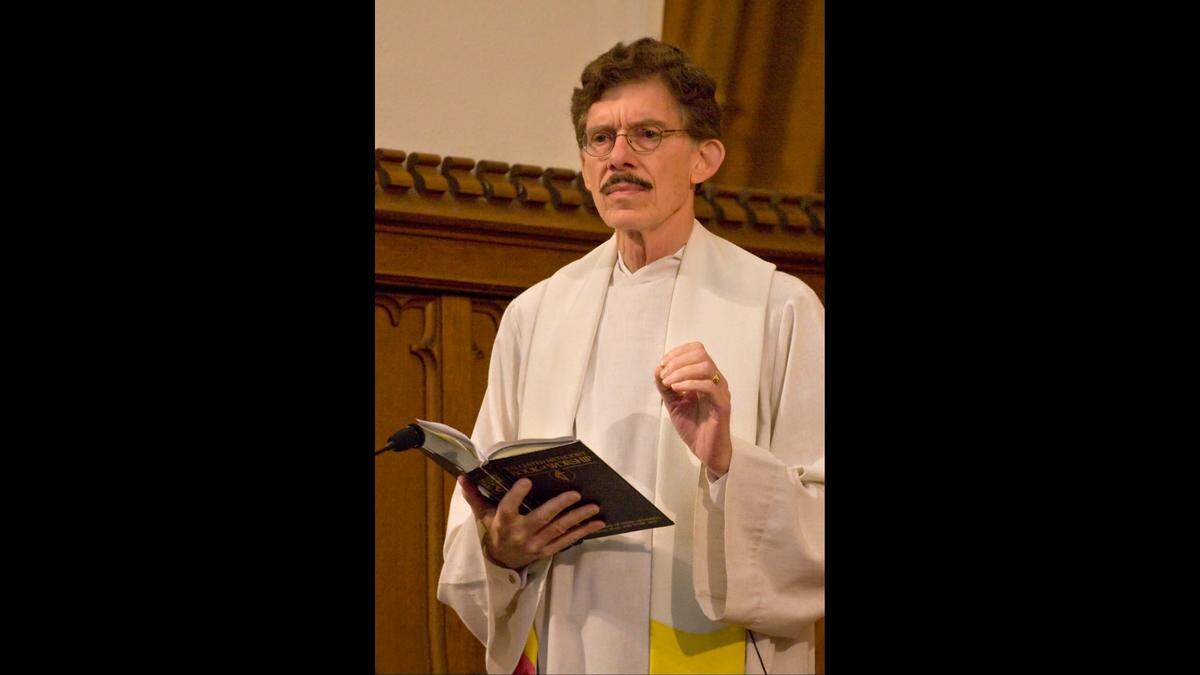 Sam Muyskens assisting with the 2009 wedding of his daughter, Joellan Chang.