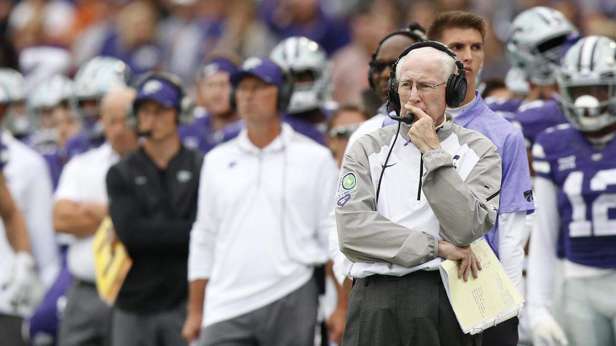 K-State head coach Bill Snyder looks on from the sideline. (September 29, 2018)