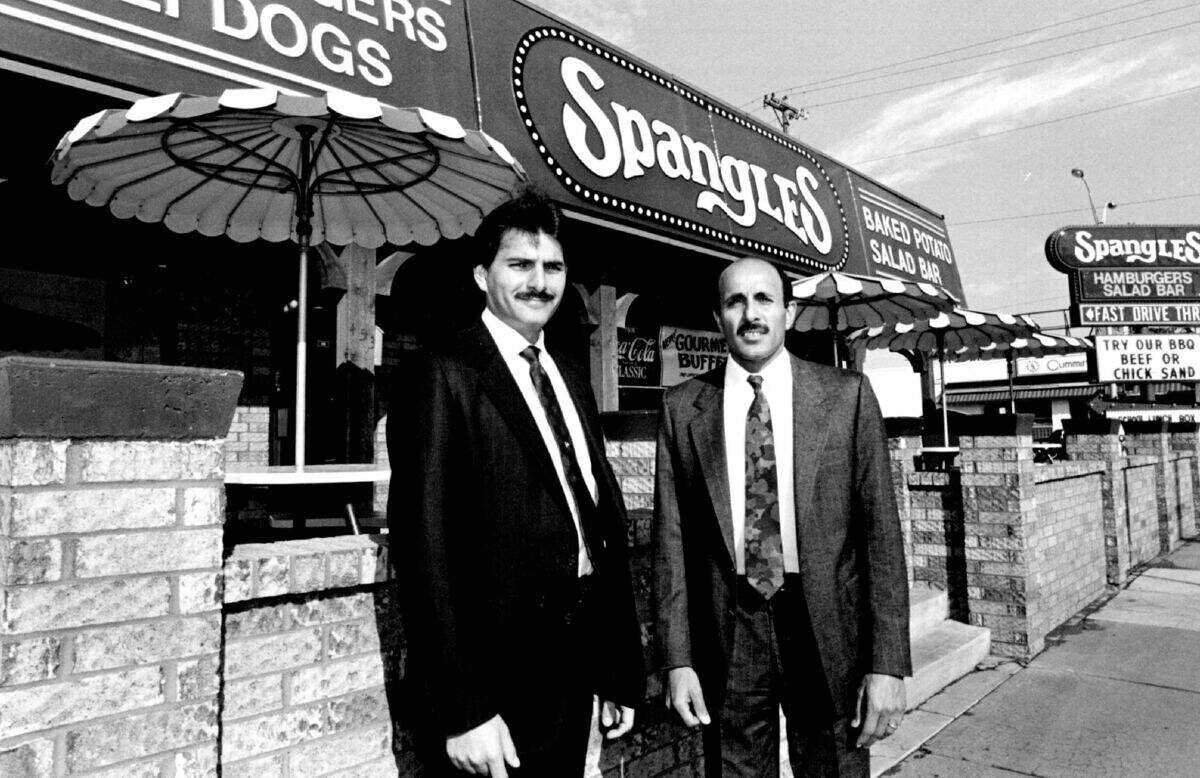 Brothers Dale Steven, left, and Craig Steven Sr. at one of their Spangles restaurants in 1988.