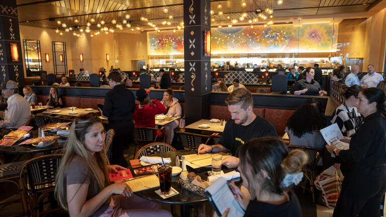What you need to know before you visit Wichita’s new Cheesecake Factory