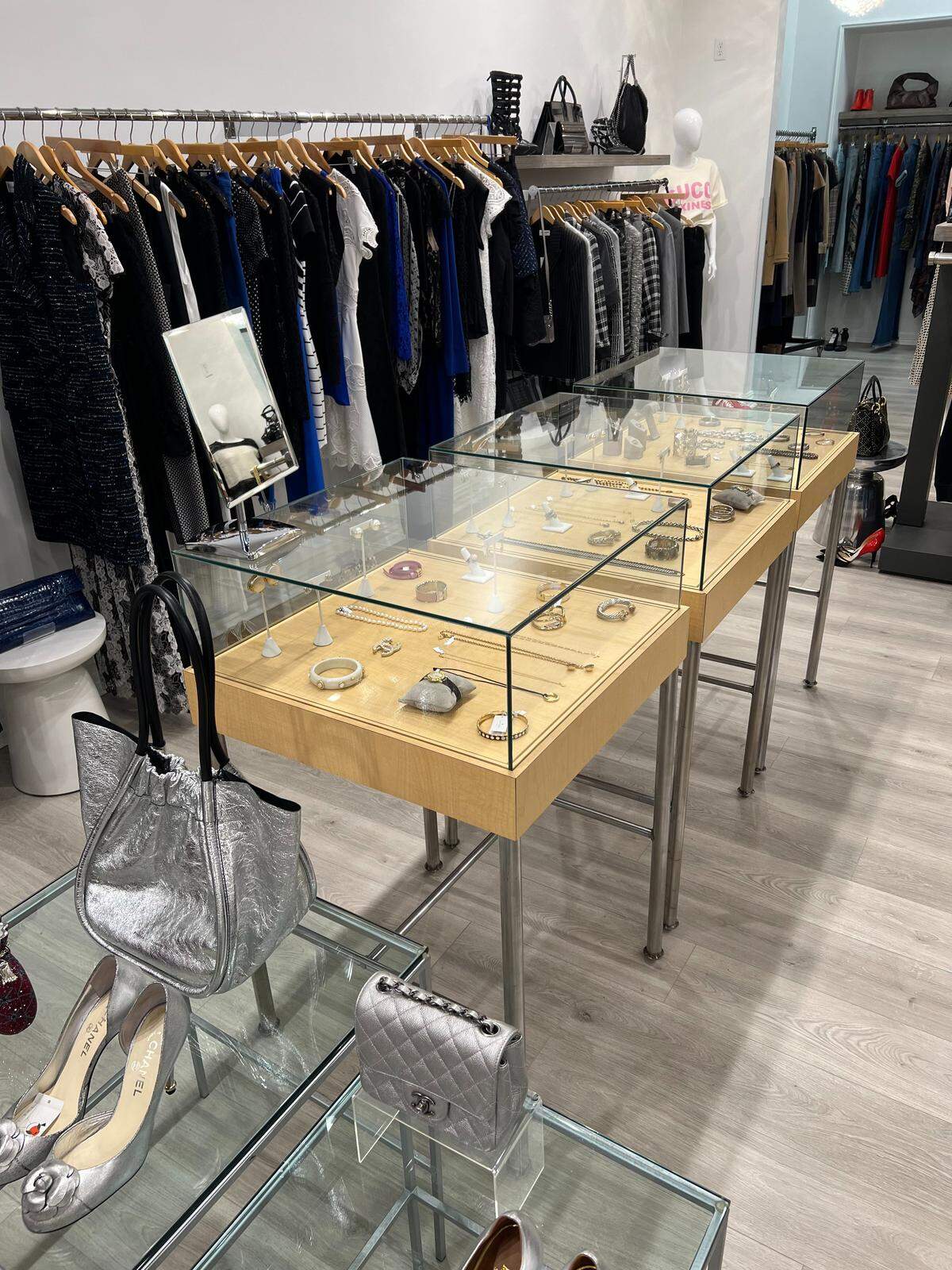 Like her other stores, Keele Loyd’s new Little Bird shop at Waterfront Plaza will have handbags and shoes — her top sellers — new and used jewelry and a range of women’s clothing from denim to dresses.