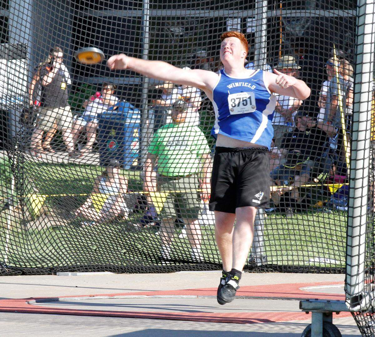 Matt Everett, a Winfield discus thrower.