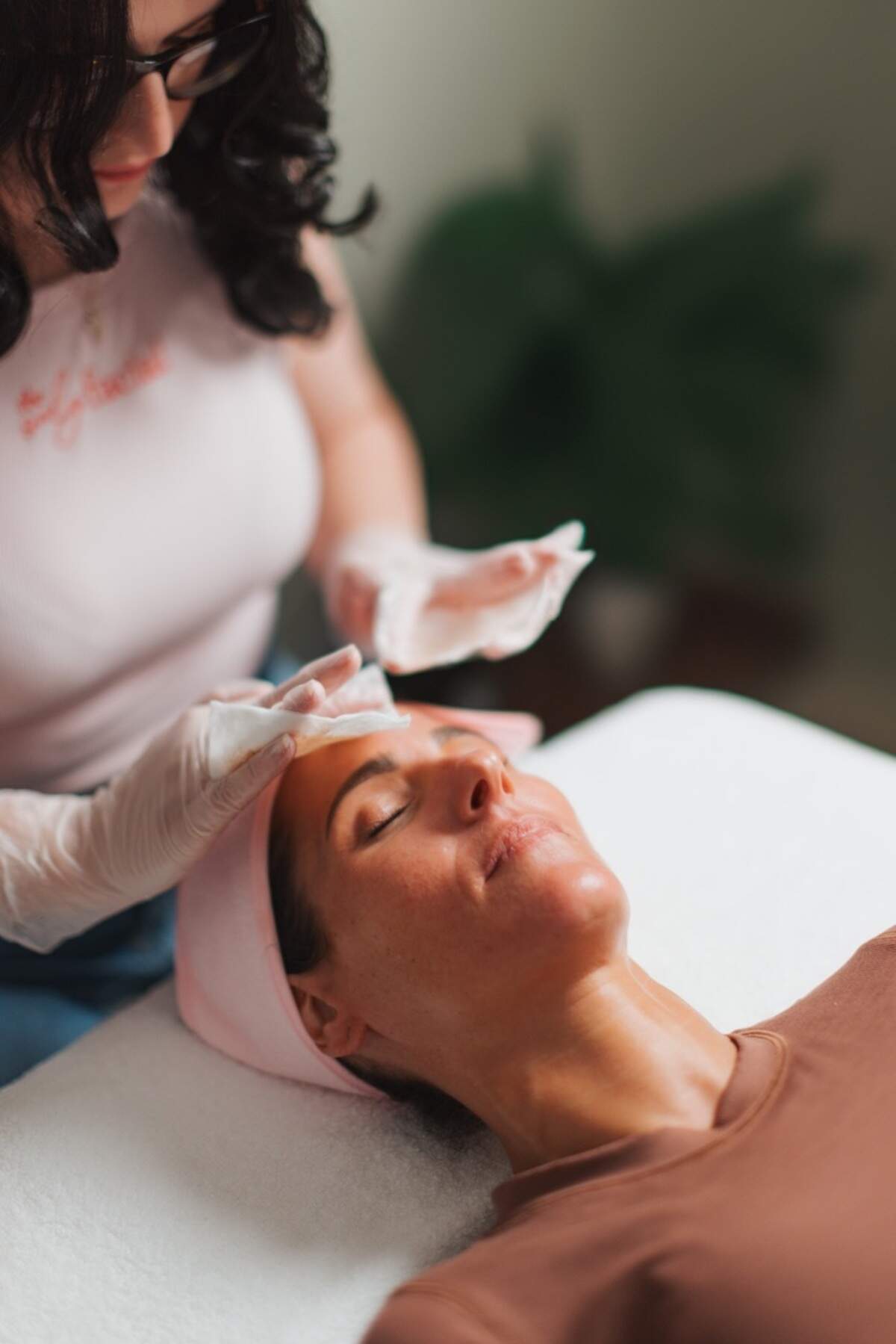 The Only Facial franchise is entering the Wichita market next month with a location at Cambridge Market at 21st and Webb Road. Facials are a flat $125 rate.