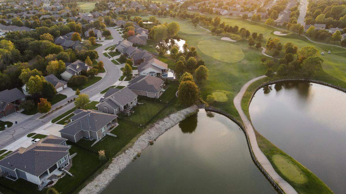 The Auburn Hills Golf Course winds through the Legends neighborhood at Auburn Hills on 135th St. W. (October 7, 2021)