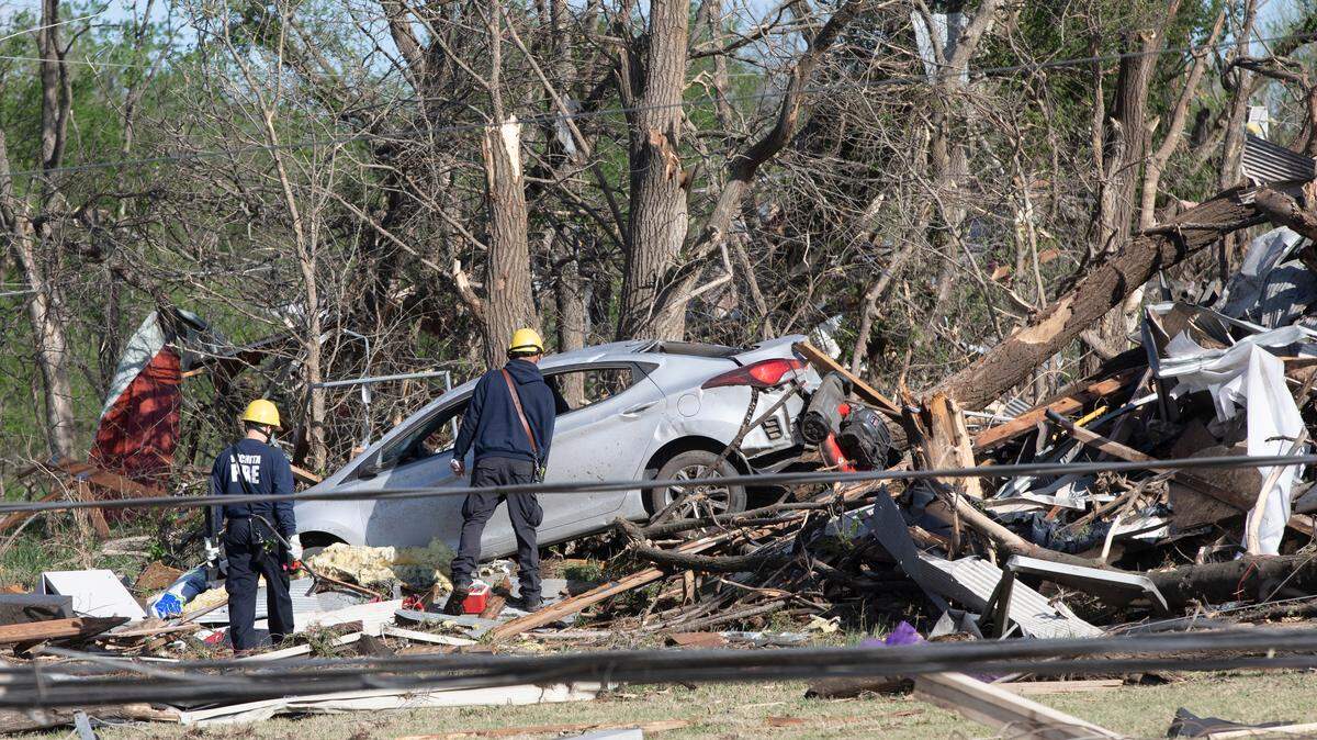 Kansas to waive replacement fees for state documents lost in Friday’s severe weather