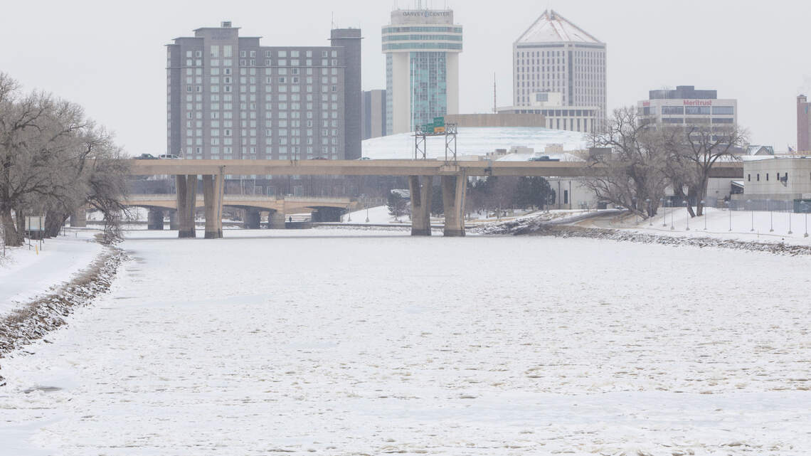 When can we expect the first freeze of the fall in Kansas? What history shows