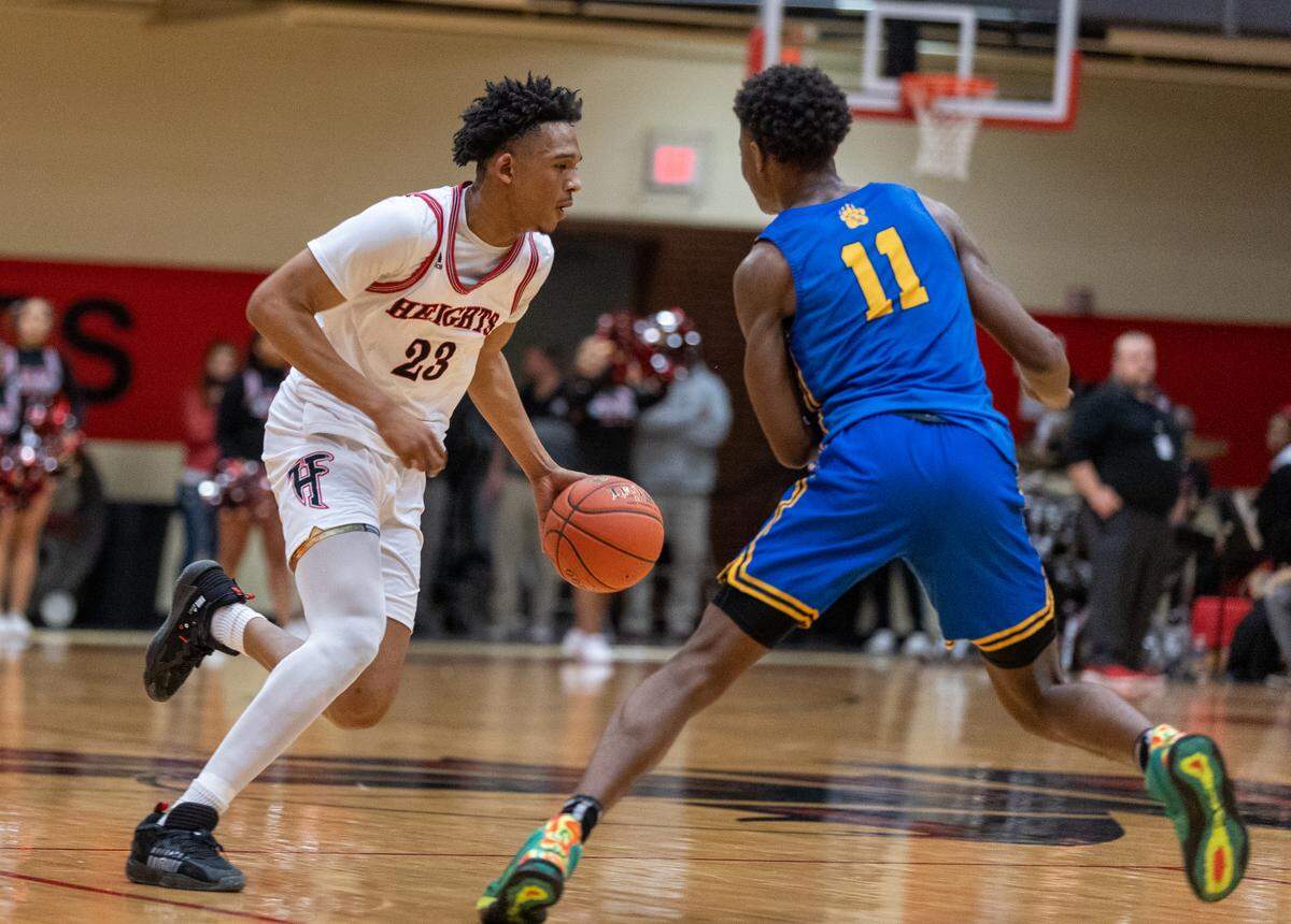 After helping Wichita Heights win the Class 6A state championship this spring, T.J. Williams will play his final two seasons at Sunrise Christian Academy, he announced on Tuesday.