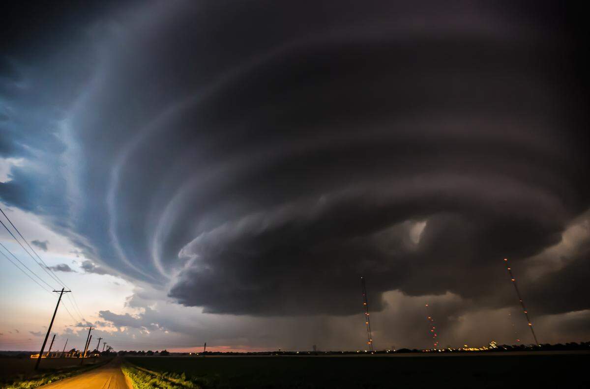 A severe thunderstorm moves into Sedgwick County in June 2018.